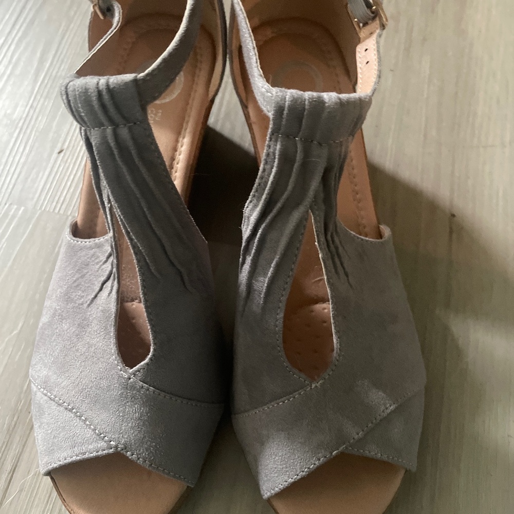 Journee Collection Kedzie Peep Toe Dress Wedge Sandals